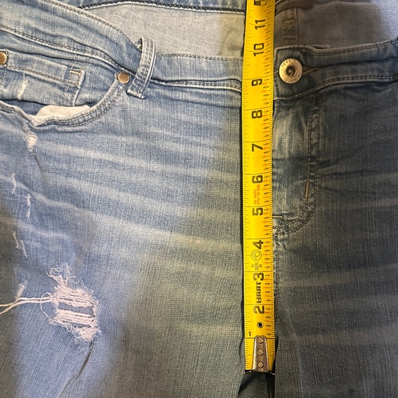 A64. Torrid Blue Distressed boyfriend Straight Leg Jeans size 18 xs - Picture 6 of 7